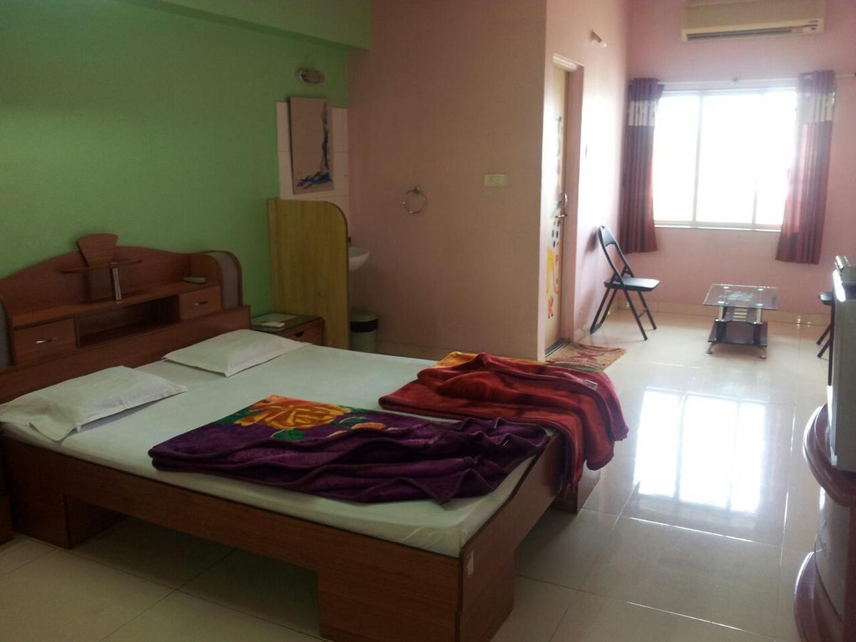 Вилла Sarang Lodging & Boarding Сатара Экстерьер фото