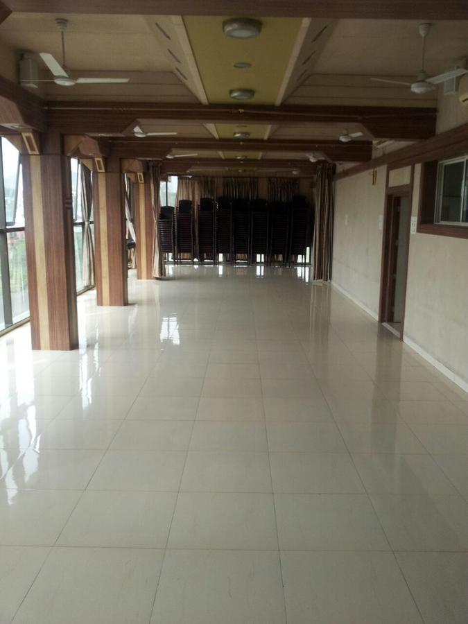 Вилла Sarang Lodging & Boarding Сатара Экстерьер фото