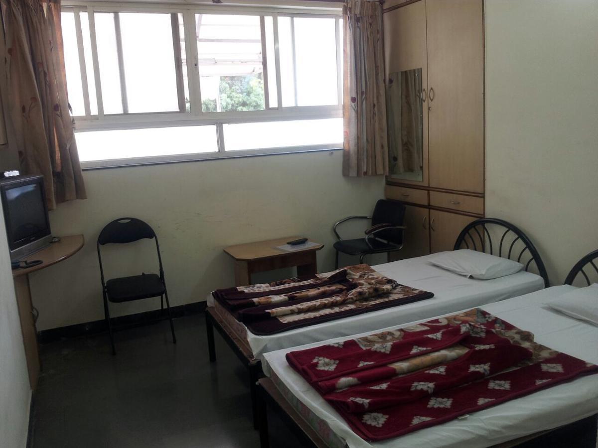 Вилла Sarang Lodging & Boarding Сатара Экстерьер фото