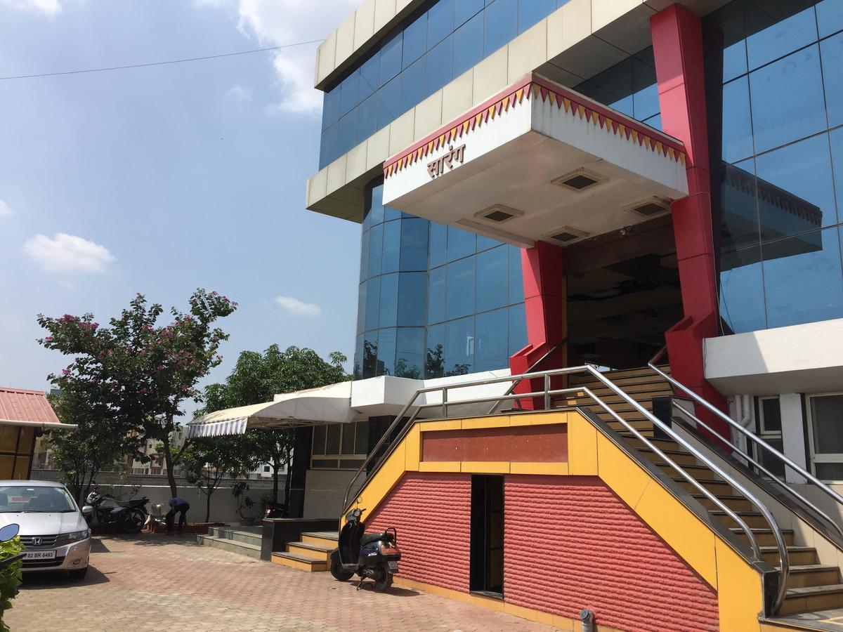 Вилла Sarang Lodging & Boarding Сатара Экстерьер фото